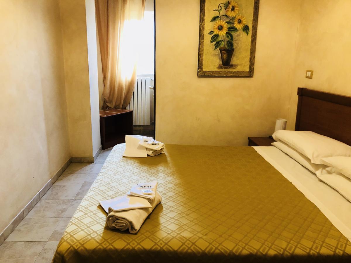 Hotel Casarola - Trigoria Castel di Decima Екстериор снимка
